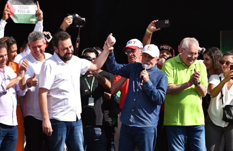 Lula diz que vai discutir fim da jornada de trabalho 6 por 1 e comenta esquema de fraude no INSS