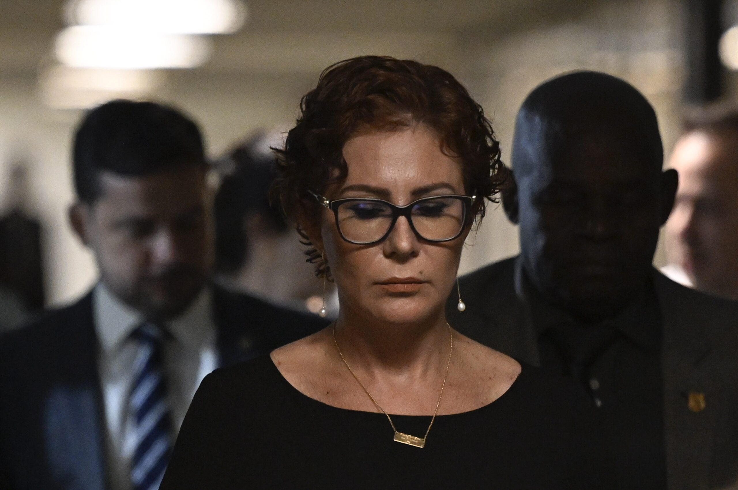 Perfil: condenada a 10 anos de cadeia, Zambelli já se acorrentou na Câmara por impeachment de Dilma antes de virar fenômeno eleitoral