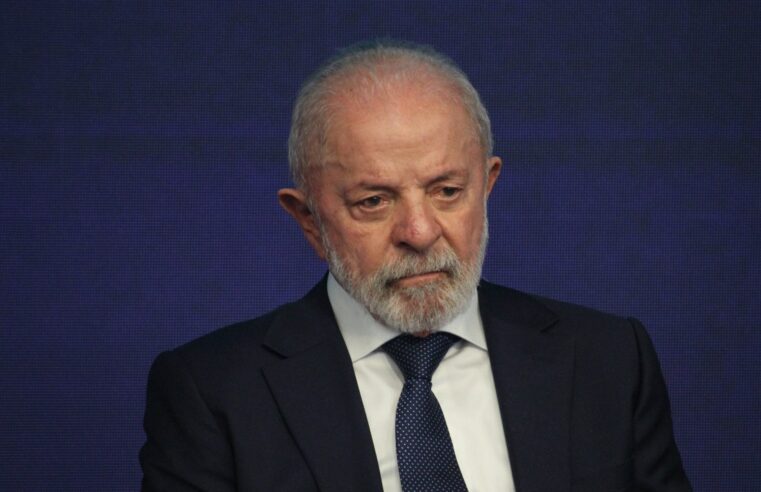 Lula está bem após quadro de labirintite, segue medicado e deve despachar do Alvorada nesta terça