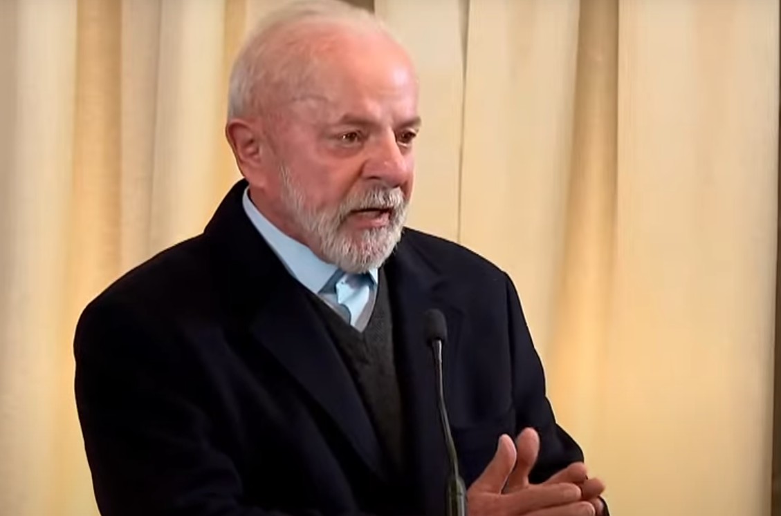 Fraude no INSS: na Rússia, Lula explica demora na investigação e diz que não tem pressa