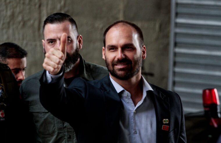 PGR pede abertura de inquérito para investigar Eduardo Bolsonaro por atuação nos EUA contra autoridades brasileiras