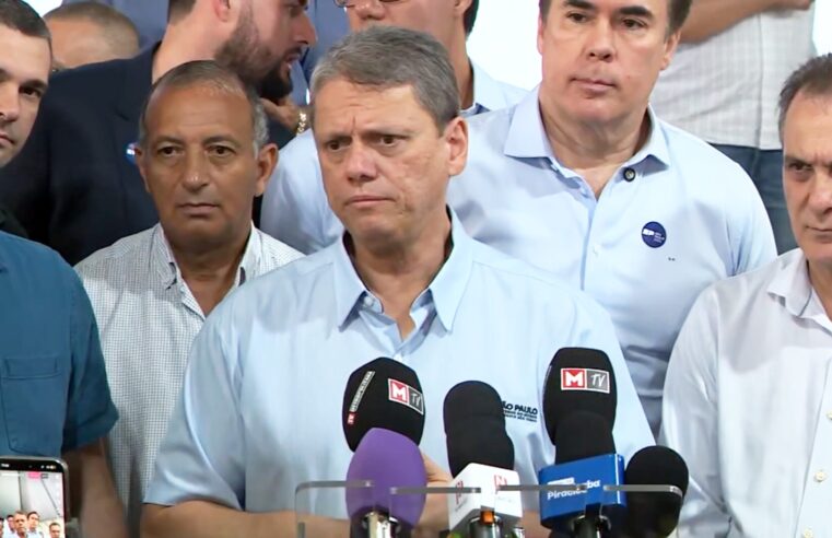 Bolsonaro não teve intenção golpista e estava ‘triste e resignado’ após derrota em 2022, diz Tarcísio