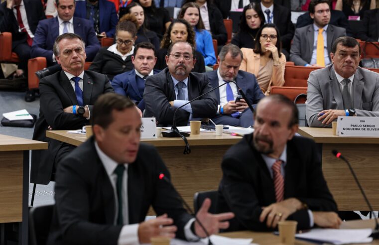 Mauro Cid diz à PF que advogados de Bolsonaro tentaram obter com familiares dados da delação