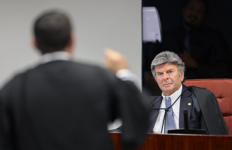 Por que o ministro Luiz Fux votou contra medidas restritivas a Jair Bolsonaro?