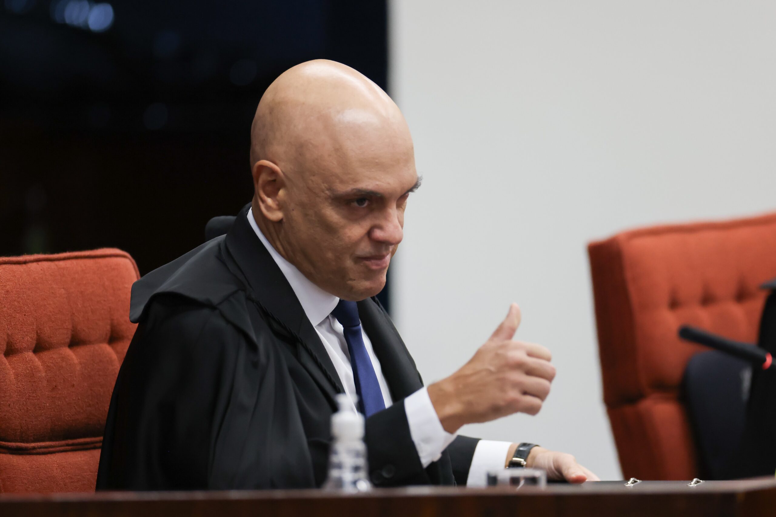 Ação do IOF fica com Moraes e ordem no governo é aguardar ‘sem atropelos e sem pressa’