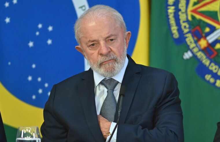 PT tenta resgatar discurso antissistema, mas transformar o Congresso no inimigo do povo é dar presente à oposição