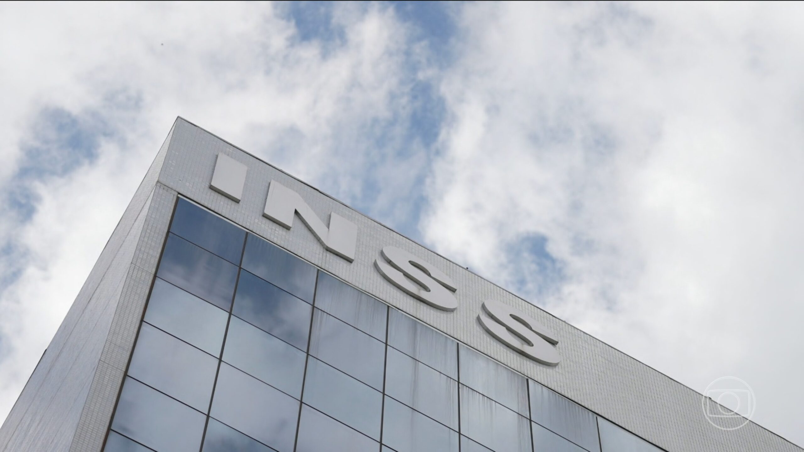 Fraude no INSS: vítimas que aderirem ao ressarcimento até hoje recebem a partir de quinta; veja como fazer