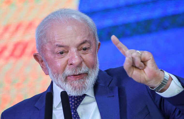Datafolha: 35% culpam Lula pelo tarifaço de Trump; 22% apontam Bolsonaro como responsável
