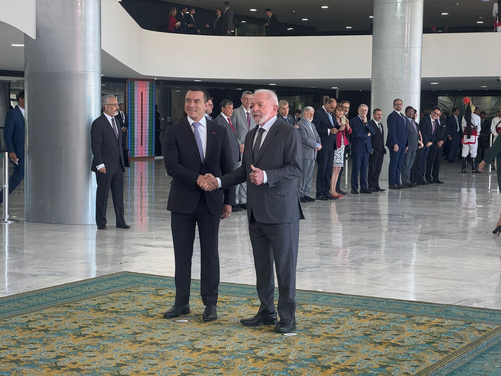 Lula recebe presidente do Equador em meio ao esforço para encontrar novos mercados para produtos brasileiros