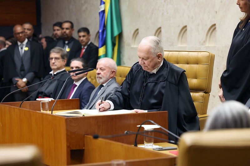 Fachin mandou recados para dentro e para fora do STF