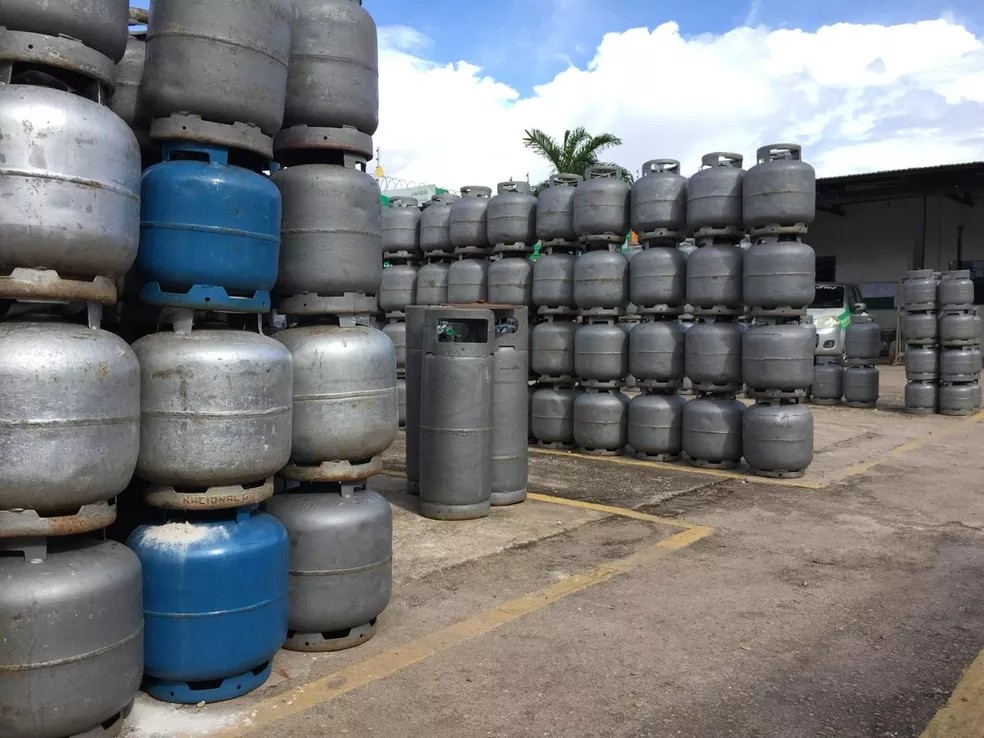 Entenda como vai funcionar o novo vale-gás lançado pelo governo