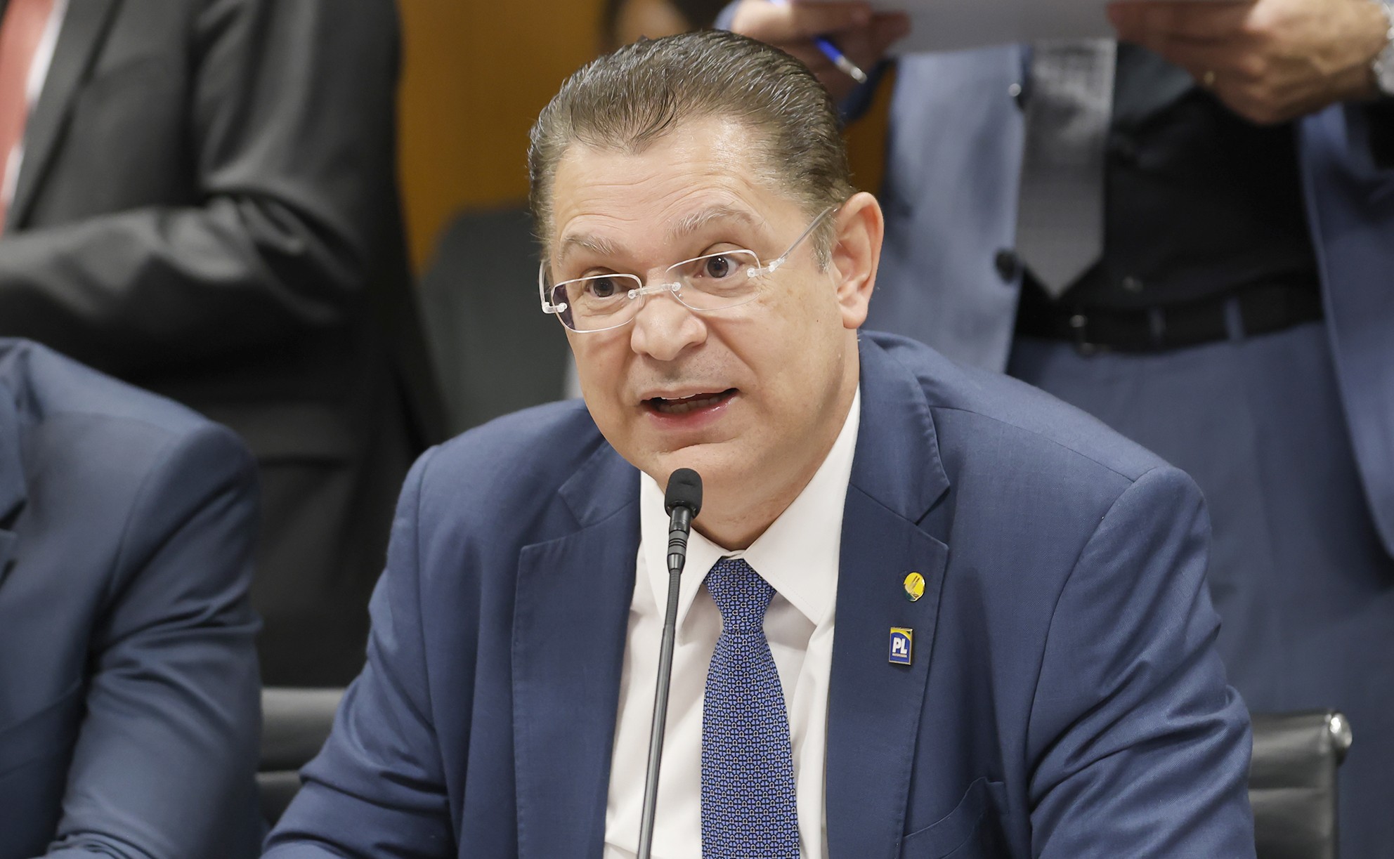 Líder do PL se reúne com Bolsonaro nesta segunda e seguirá na defesa de anistia ampla