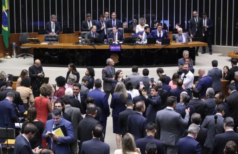Senadores veem quebra de palavra de Motta ao pautar urgência da anista