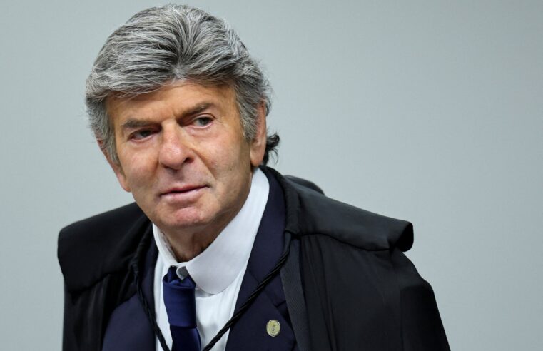 Fux pode tentar levar recurso contra inelegibilidade de Bolsonaro para 2ª Turma, avaliam ministros do STF