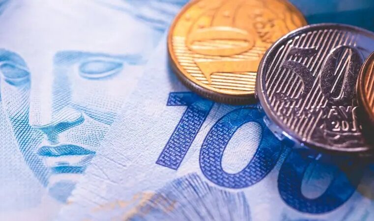 Com isenção do IR para quem ganha até R$ 5 mil, população deverá gastar mais, dizem especialistas