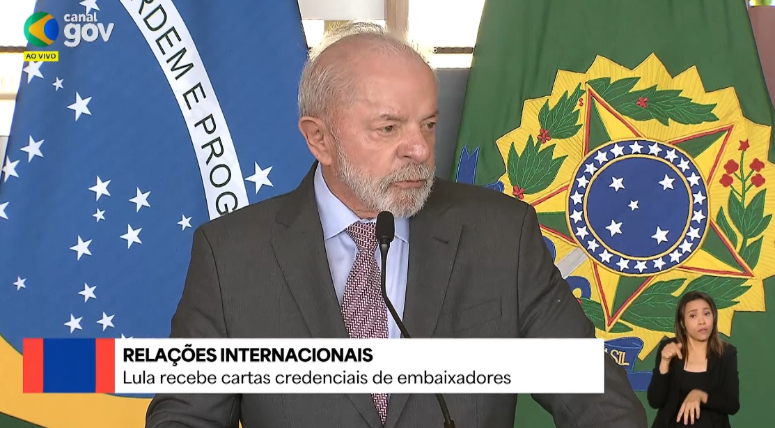 Lula diz que ‘intervenções estrangeiras’ podem causar ‘danos maiores’ na América Latina