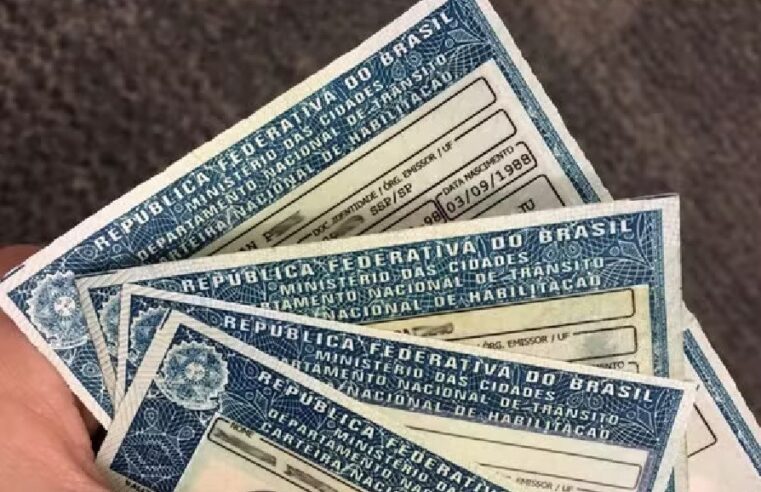 Ministro diz que governo vai oferecer cursos gratuitos para tirar CNH; mudanças devem começar a valer ainda este ano