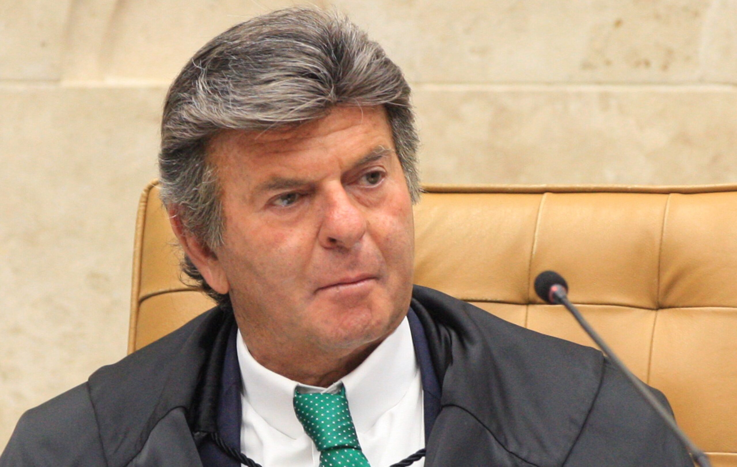 Mesmo na 2ª Turma, Fux tem caminho para tentar julgar recurso de Bolsonaro na tentativa de golpe