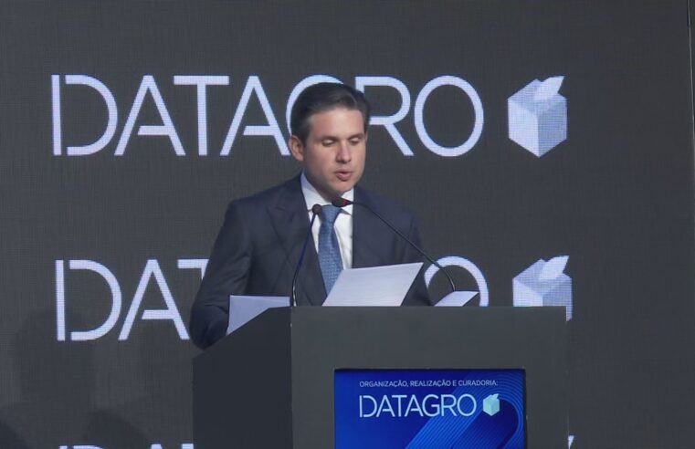 Motta defende aumentar para 35% o percentual de etanol na gasolina