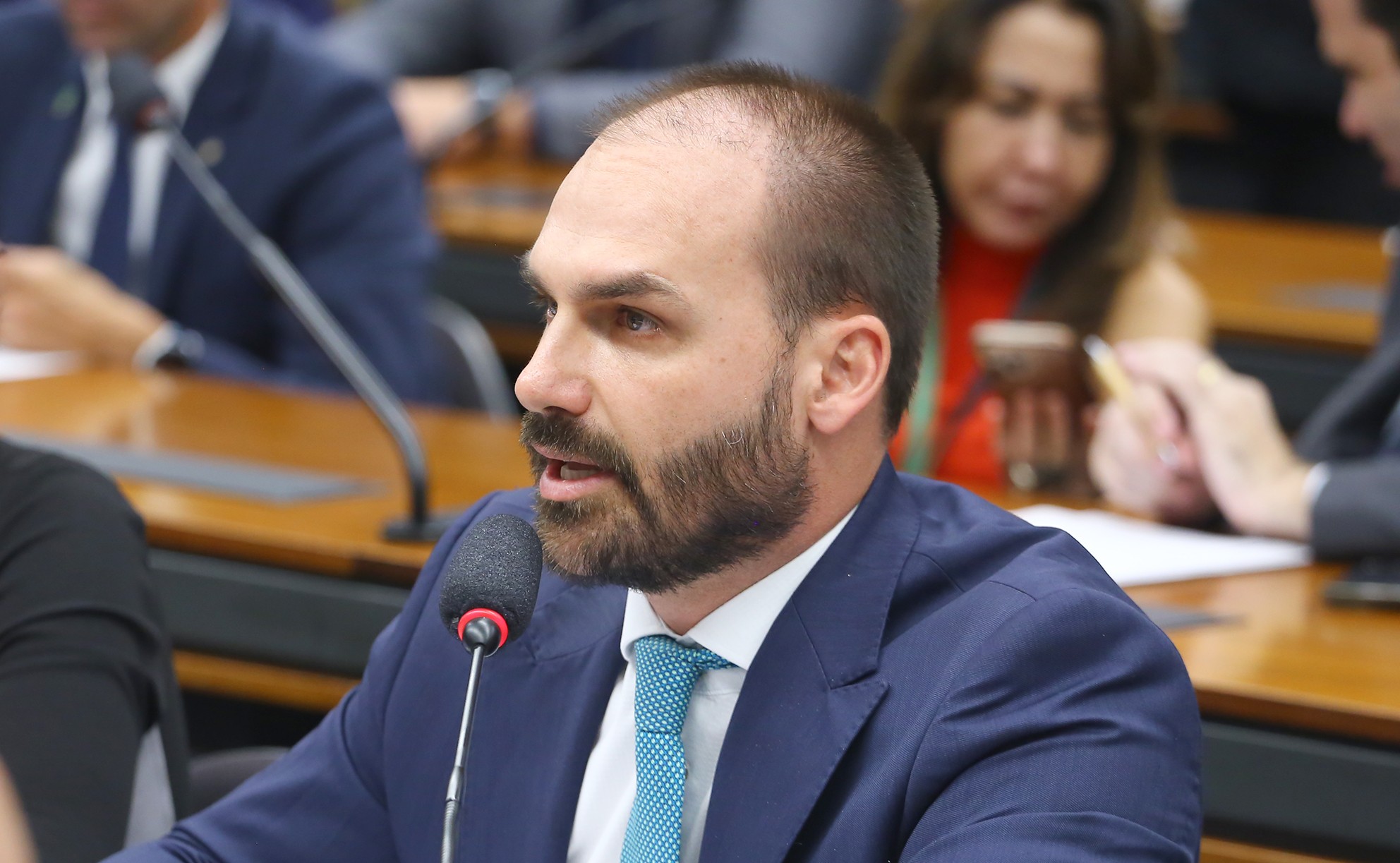 PT recorre de decisão do Conselho de Ética que arquivou pedido de cassação de Eduardo Bolsonaro