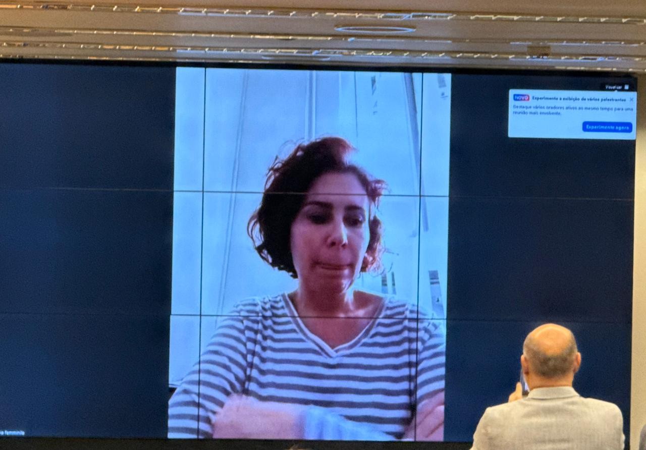 Licença de Zambelli termina, e deputada deve começar a levar faltas