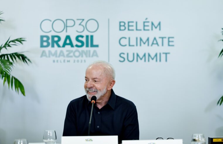 Senadores aliados de Lula criticam decisão do presidente de prestar solidariedade à Venezuela