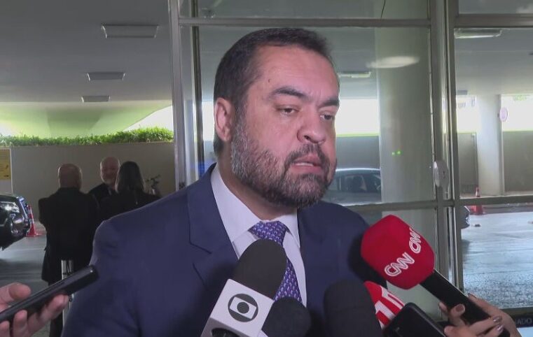 Senado homenageia governo do RJ e policiais mortos em megaoperação