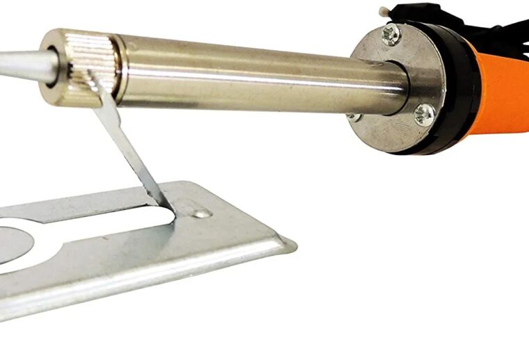 O que é um ferro de solda, ferramenta usada por Bolsonaro para violar tornozeleira eletrônica, segundo PF