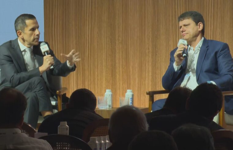 Após prisão de Bolsonaro, Tarcísio diz que ‘campo da direita vai se organizar’ e pode definir candidato até março: ‘não tenham ansiedade’