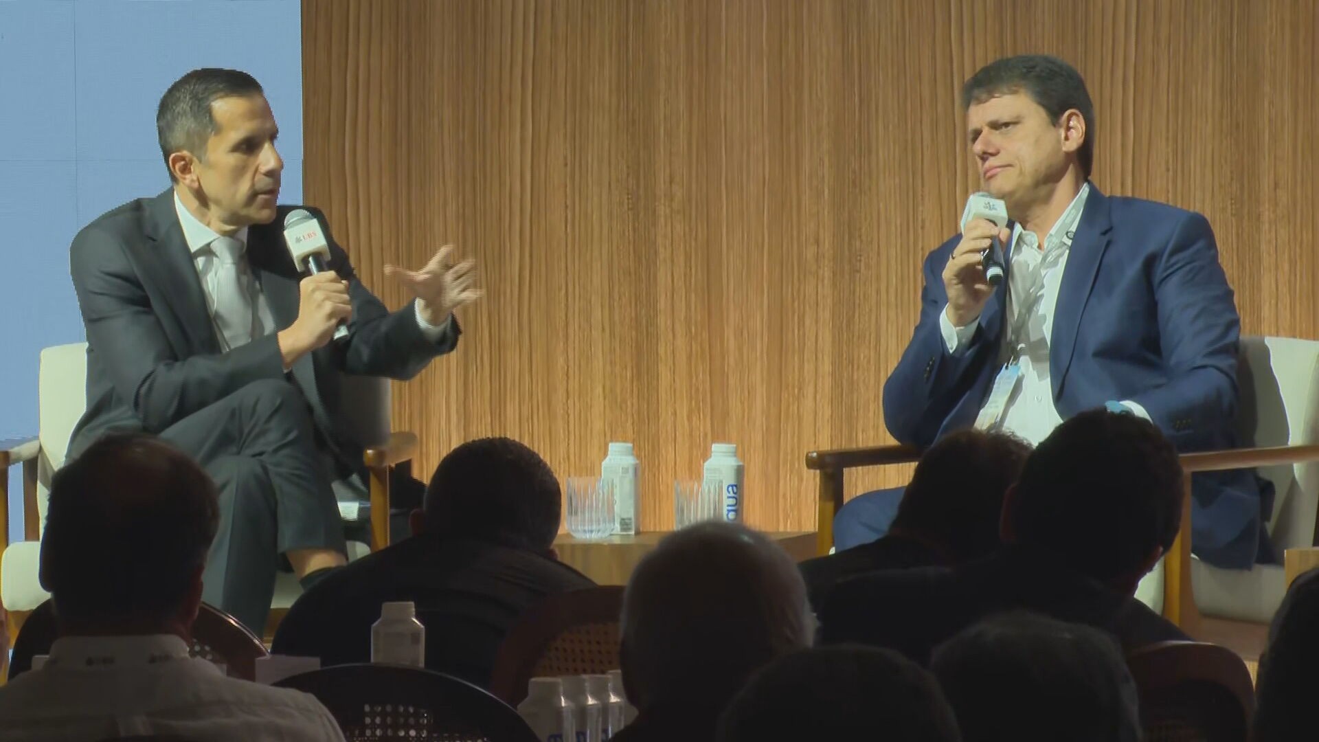 Após prisão de Bolsonaro, Tarcísio diz que ‘campo da direita vai se organizar’ e pode definir candidato até março: ‘não tenham ansiedade’