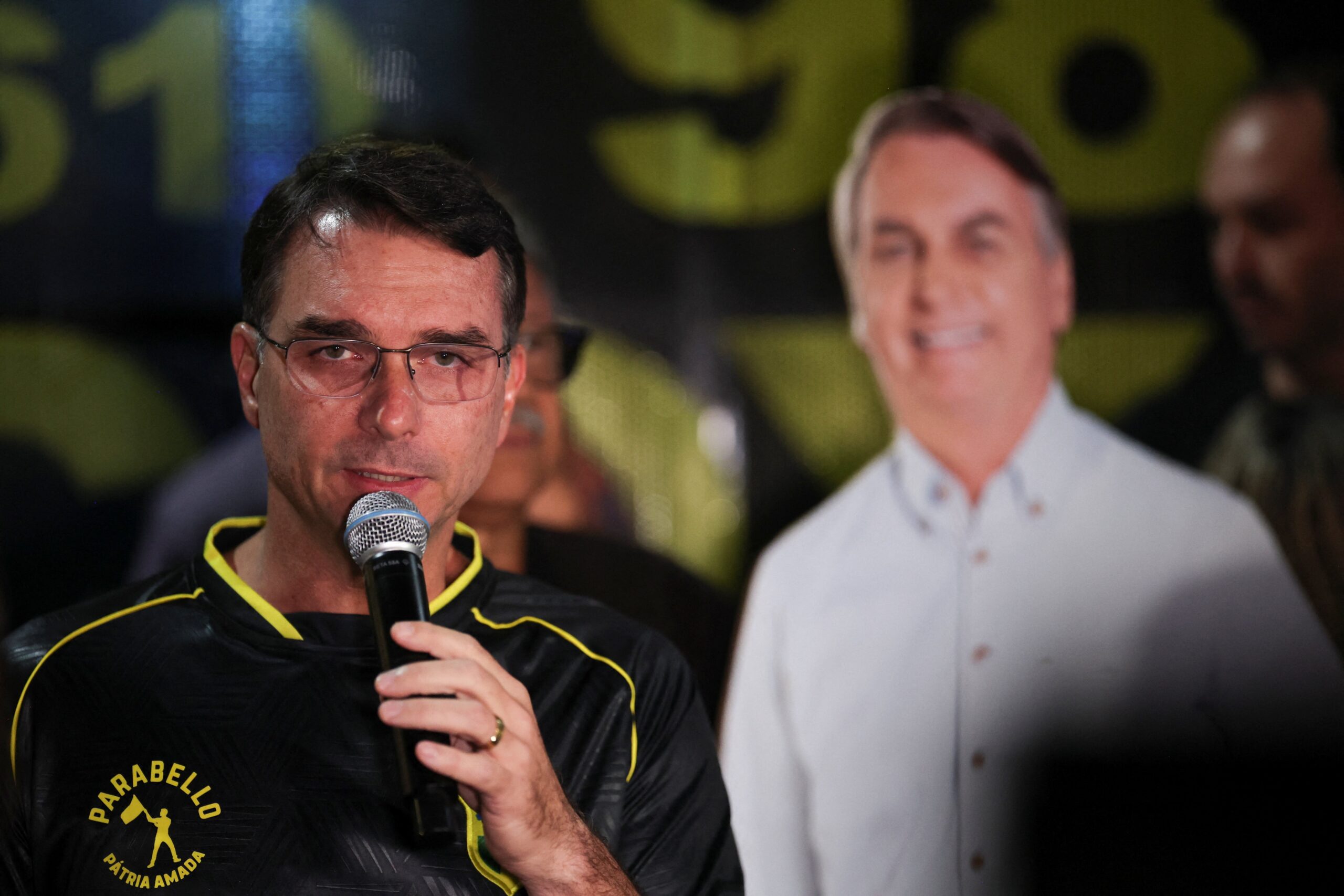 Quaest: 54% acham que Bolsonaro errou ao escolher Flávio, e 62% dizem que não votariam no filho do ex-presidente