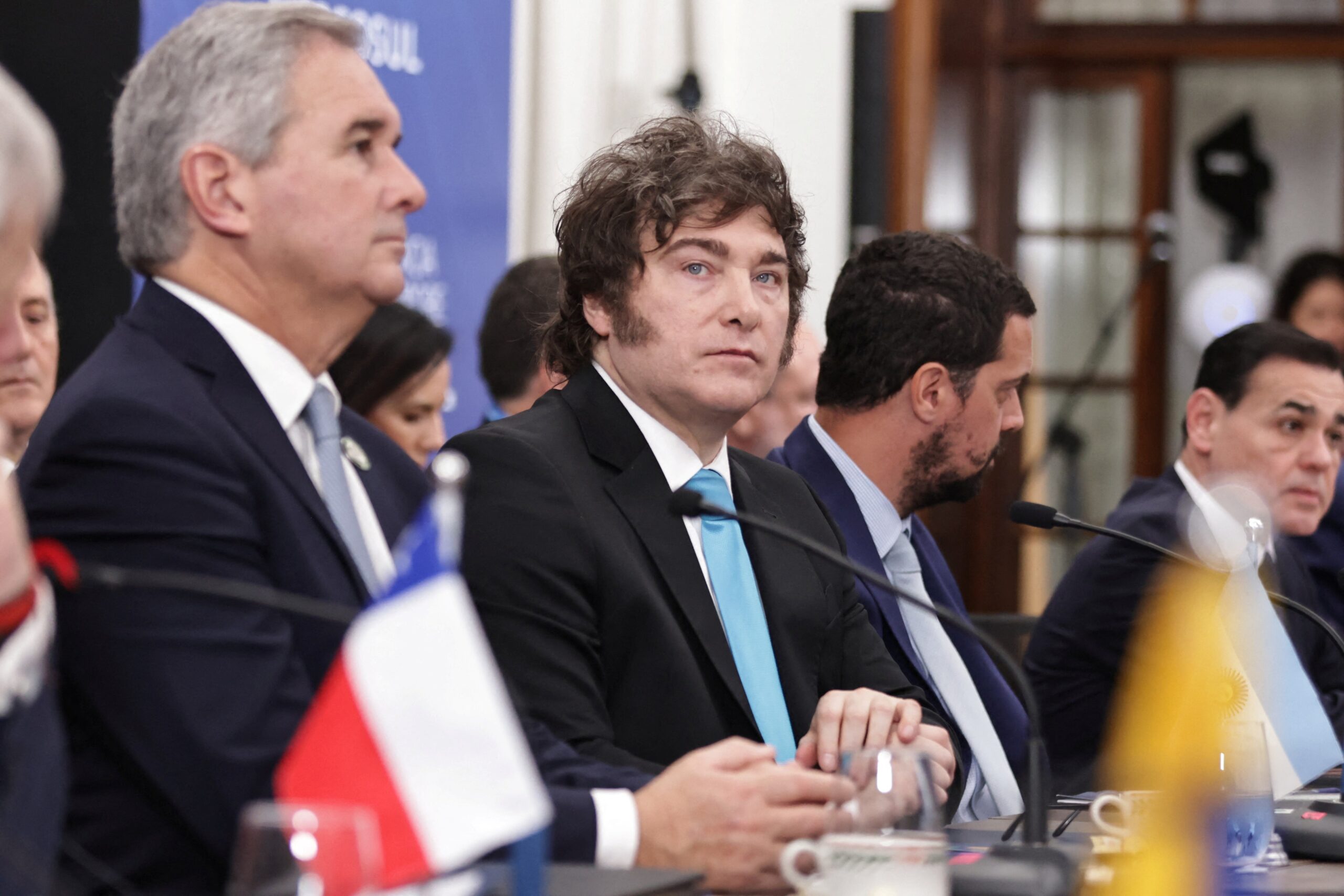 Lula fala em catástrofe humanitária, e Milei defende pressão de Trump sobre Venezuela