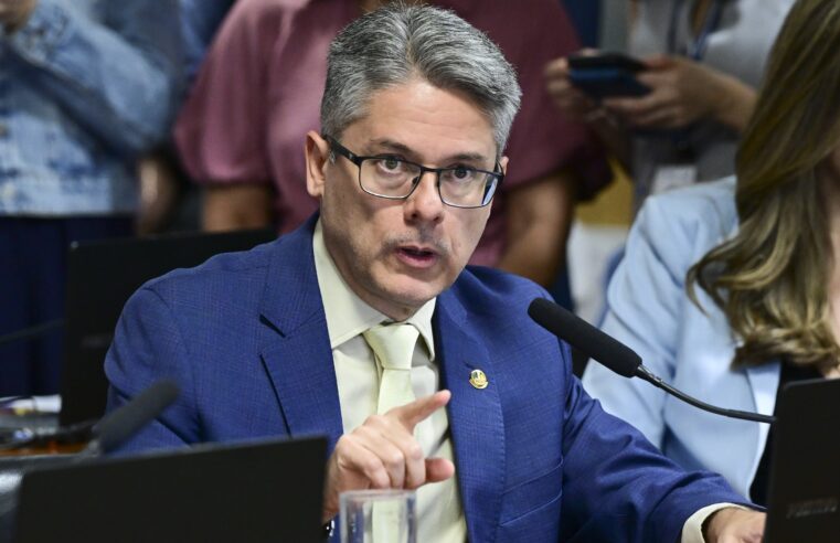 Governo Lula viabilizou votação do PL da Dosimetria, diz Alessandro Vieira