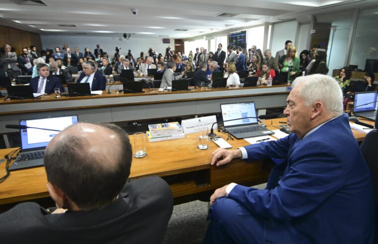 Novas regras para impeachment de ministros do STF estão na pauta da CCJ desta quarta; votação deve ficar para a próxima semana