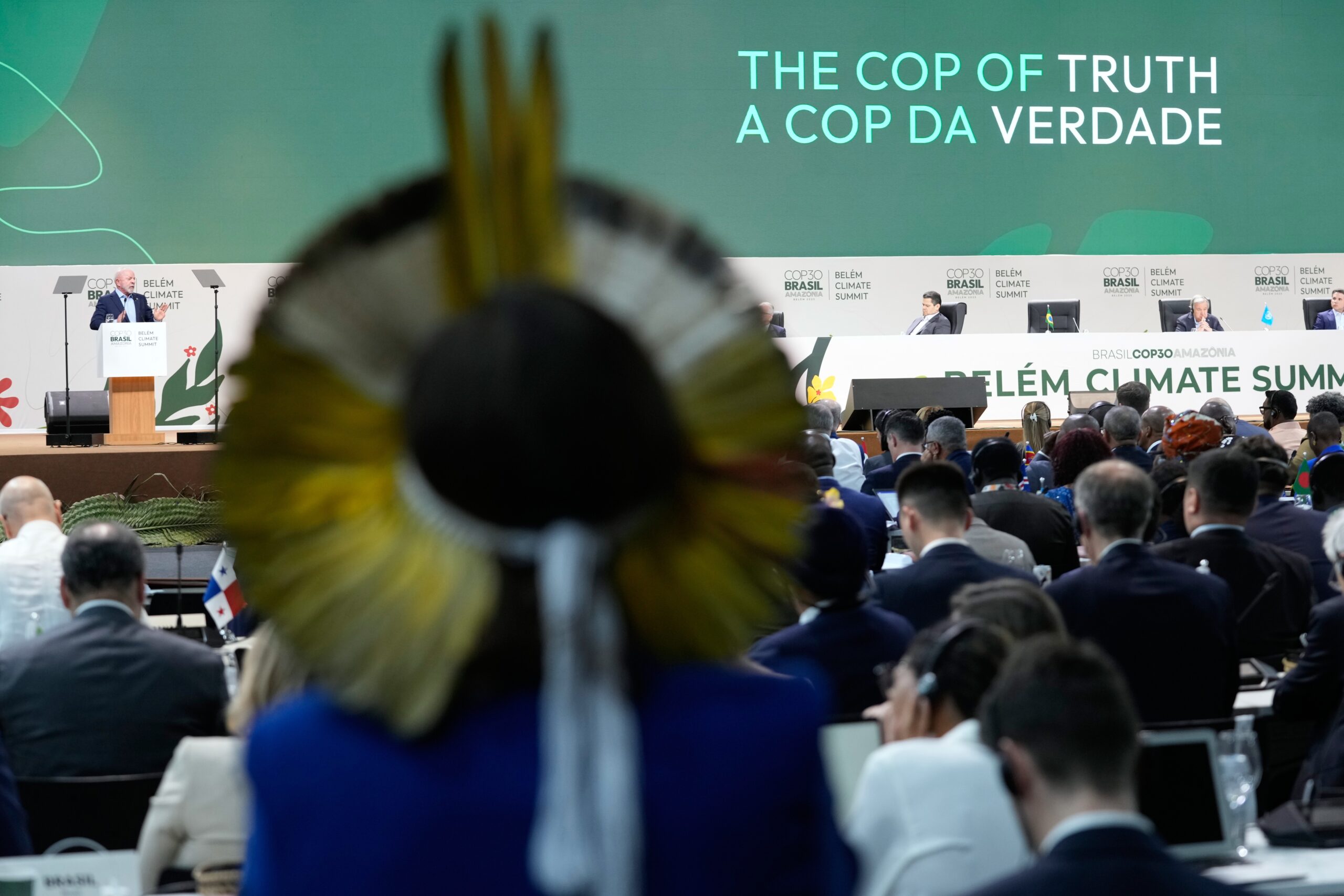 Após COP sem acordo sobre combustíveis fósseis, Lula dá 60 dias para governo elaborar proposta de transição energética