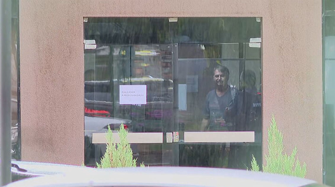 Pedidos de entrevista com Bolsonaro devem ter aval da defesa do ex-presidente, decide Moraes