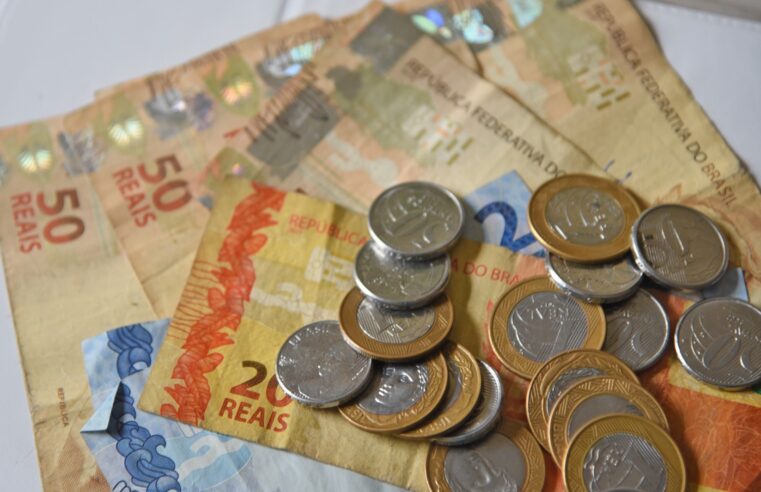 Com aumento de impostos, carga tributária bate recorde histórico em 2024 e alcança maior nível em mais de duas décadas