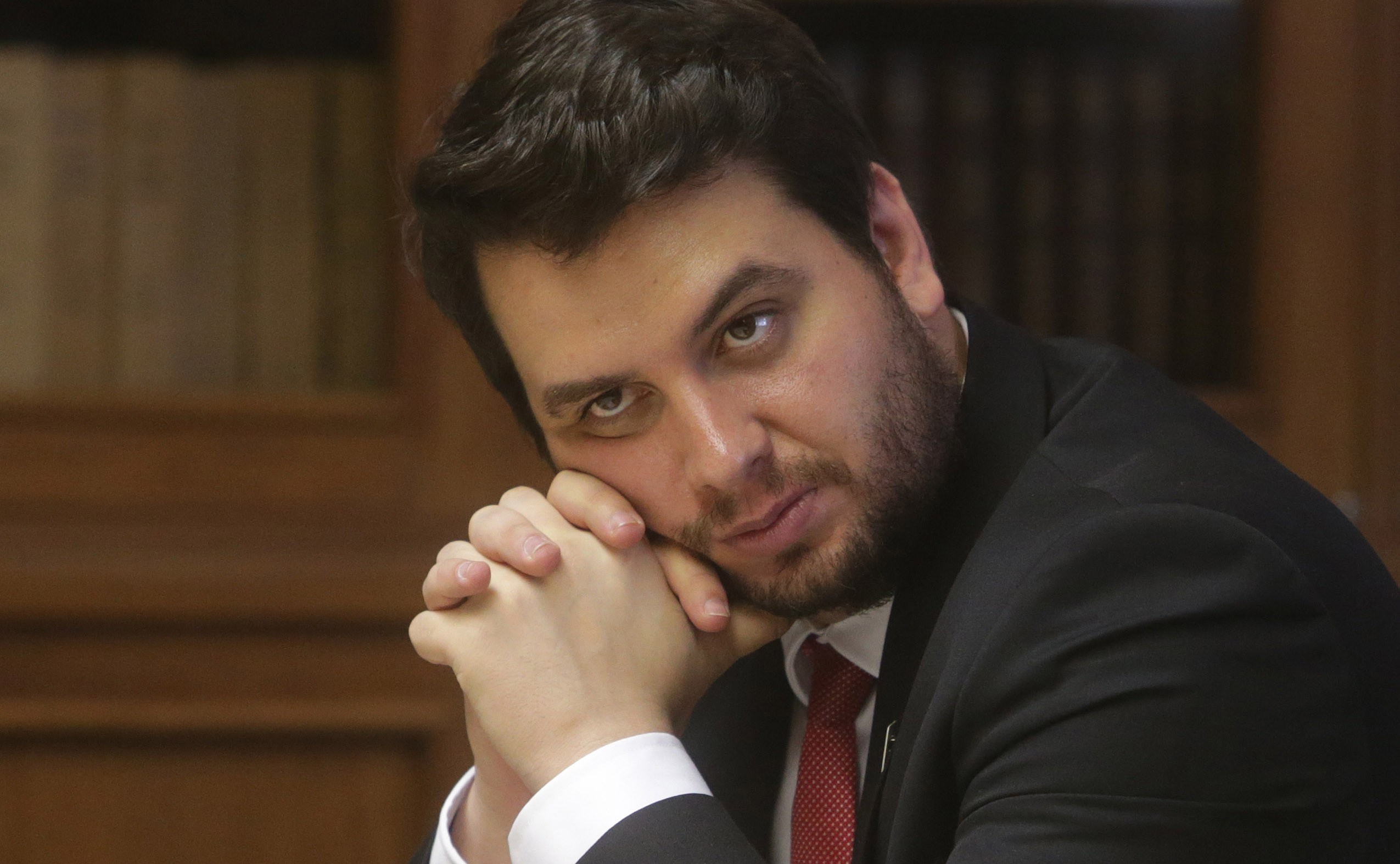 Moraes dá 24h para Filipe Martins explicar possível descumprimento de medida cautelar