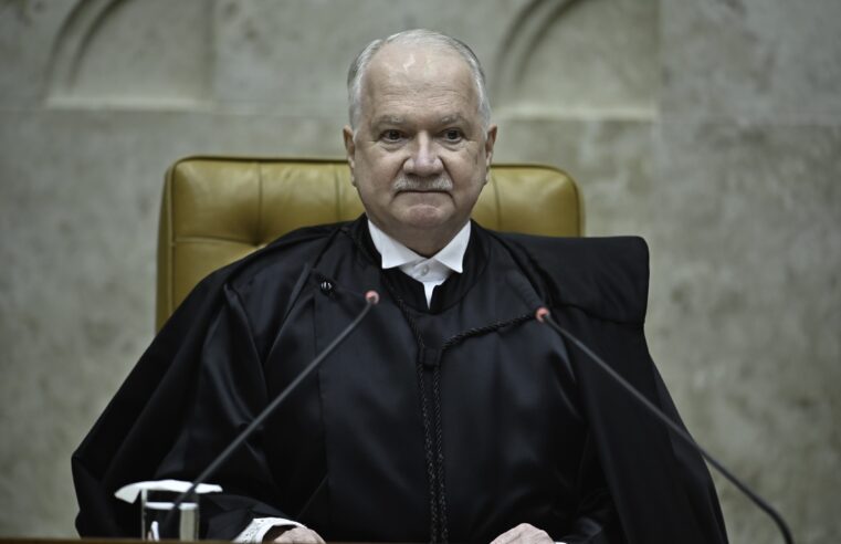 Fachin promete diálogo sobre código de conduta para ministros do STF e diz que prestar contas à sociedade é obrigação