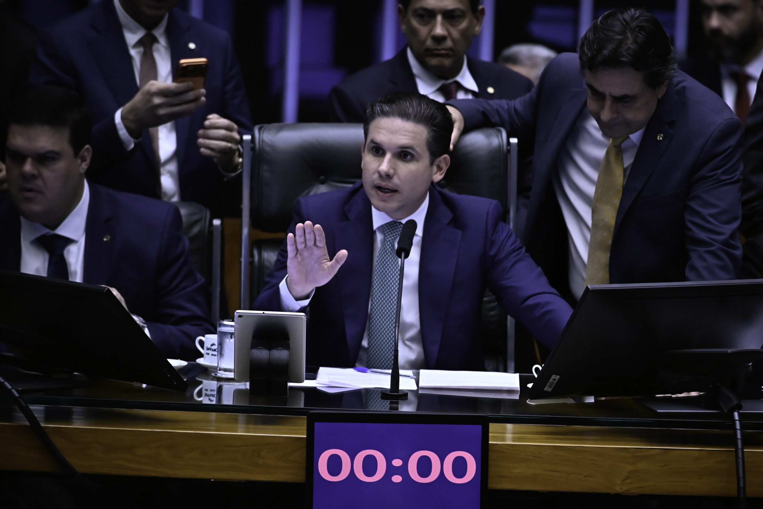 PL vê Motta enfraquecido após Câmara salvar Zambelli e Glauber Braga