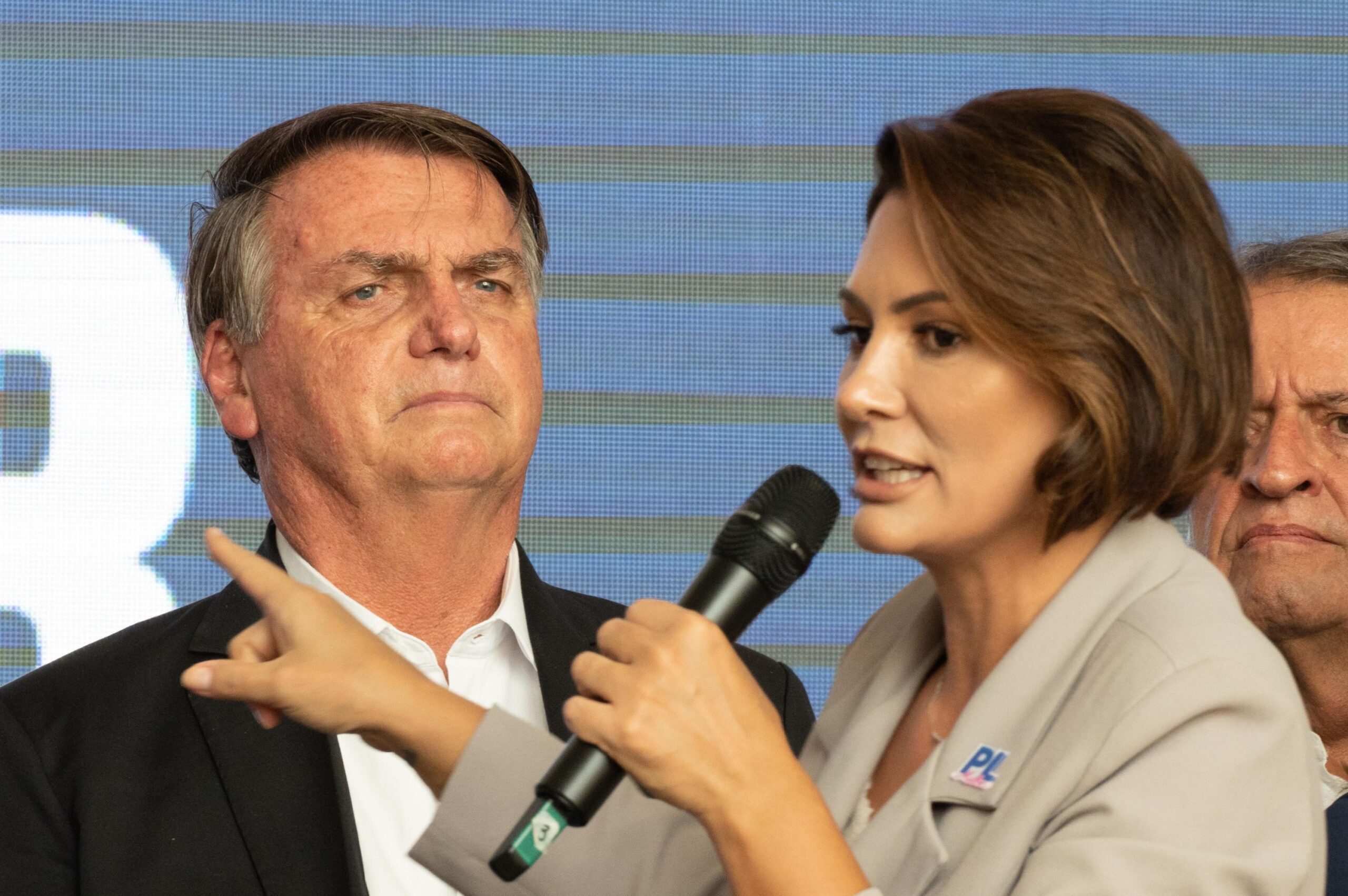 Michelle diz que respeita opinião de enteados, mas ‘pensa diferente’ sobre articulação do PL no Ceará