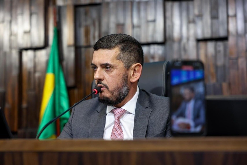 Bacellar se recusou a dar senha do seu celular para PF, mas agentes conseguiram acessar conteúdo do aparelho