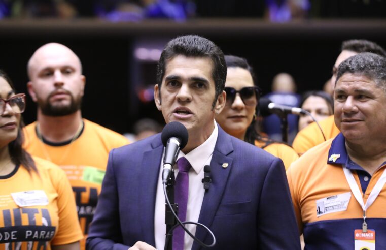 PF faz busca em apartamento do deputado Antonio Doido e acha celulares jogados pela janela