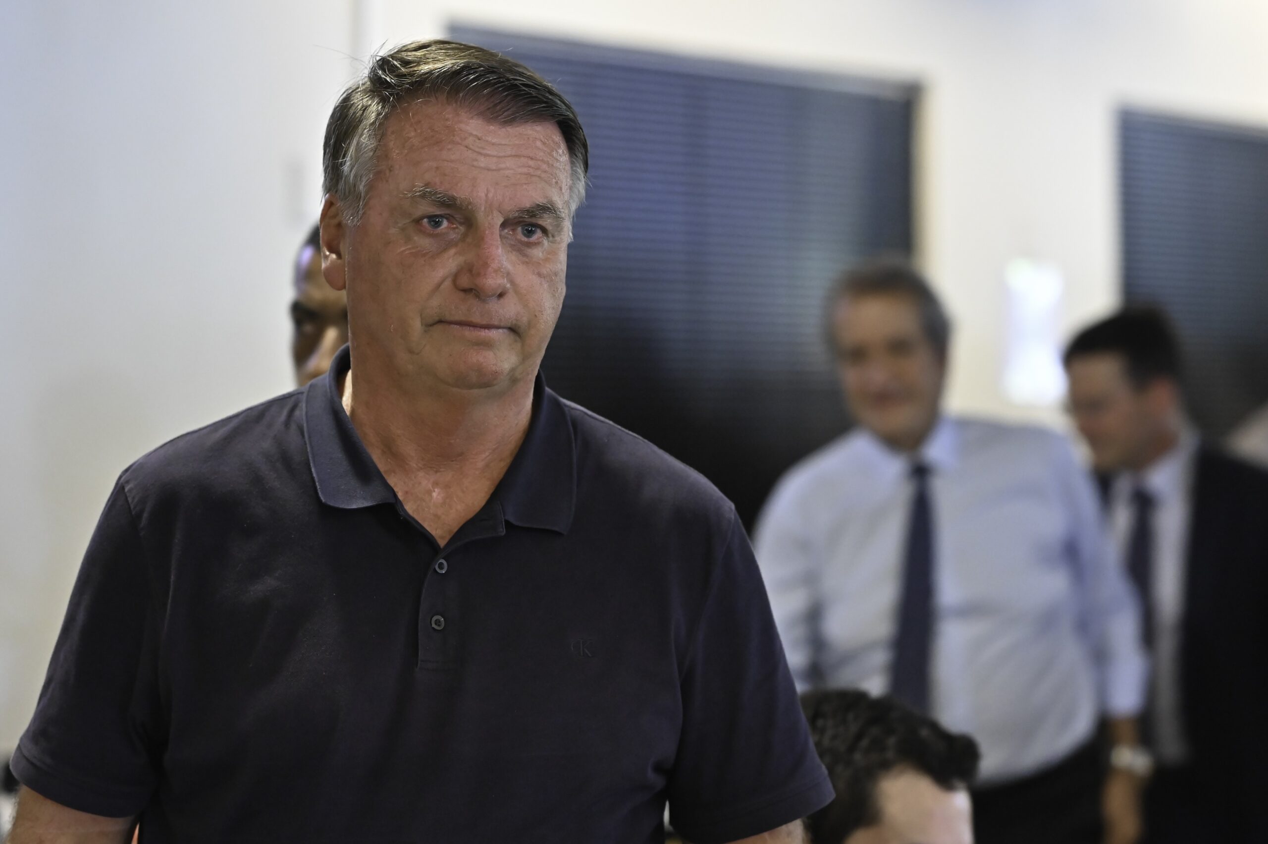 Bolsonaro pede autorização para receber visitas de deputados, senadores e de Valdemar Costa Neto