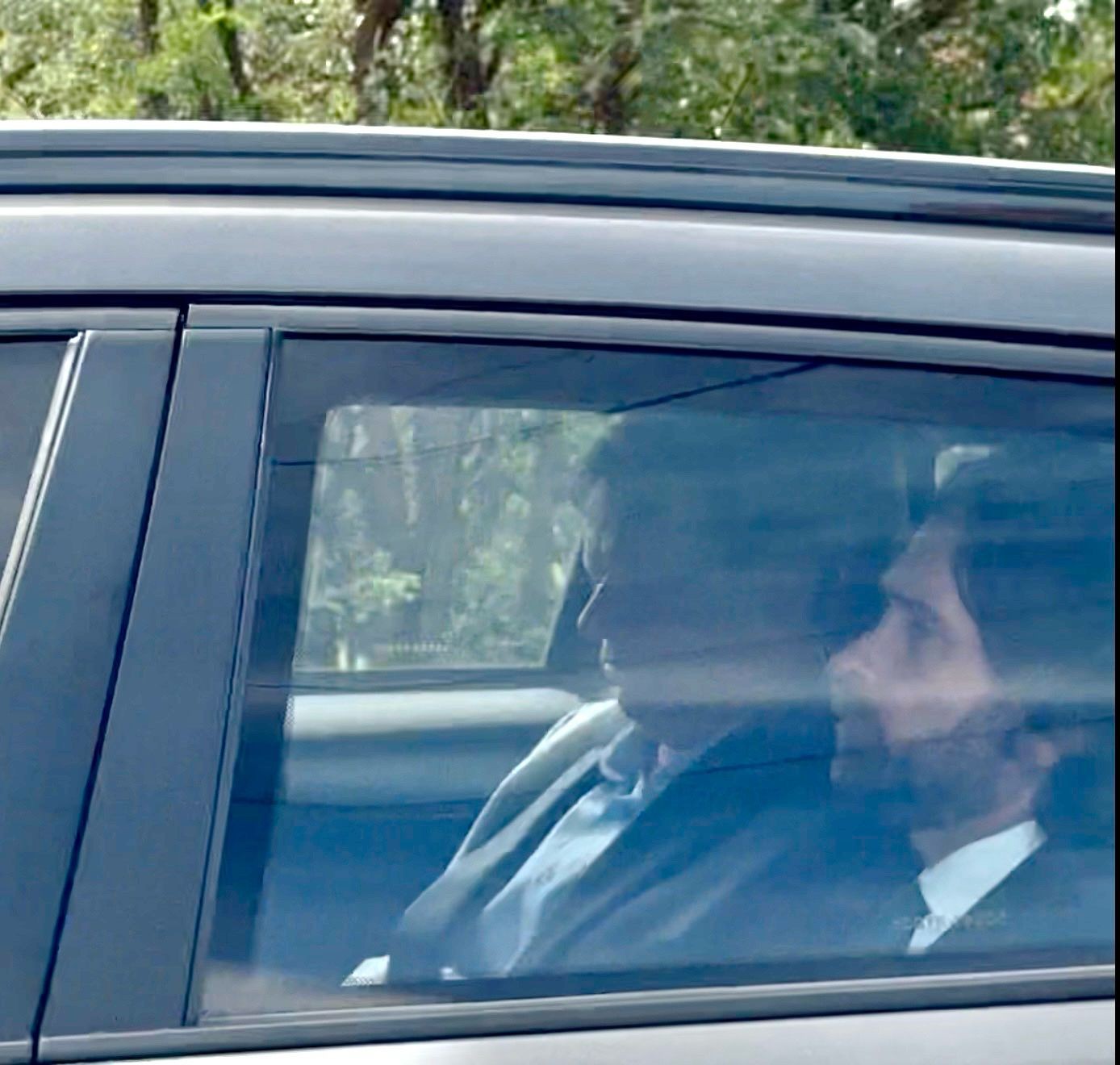 Tarcísio visita Bolsonaro na Papudinha em meio a discussões sobre candidatura da direita em 2026