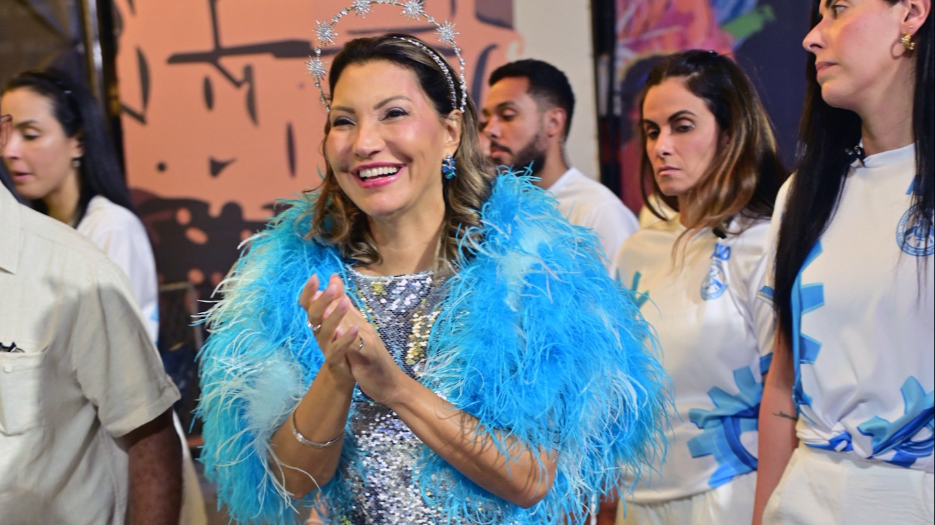 Janja diz que desistiu de desfilar na Sapucaí para evitar ‘perseguição’ a Lula e a escola de samba