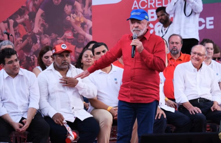 Em Salvador, Lula diz que política ‘apodreceu’ e está ‘mercantilizada’