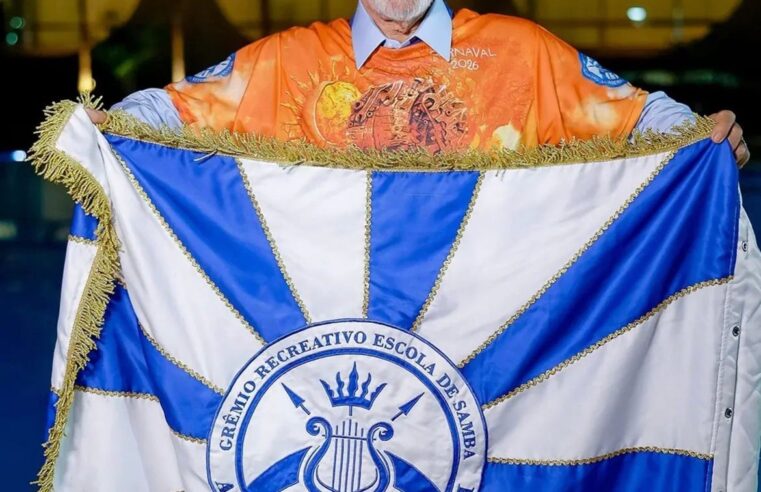 Ministro do TCU rejeita suspensão de repasse da Embratur à escola de samba que homenageará Lula