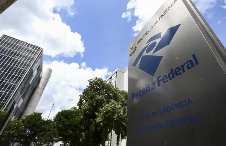 Reforma tributária permitirá declaração pré-preenchida para empresas, diz secretário da Receita Federal